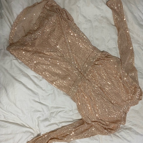 Mock neck ruched sequin dress - Picture 3 of 5